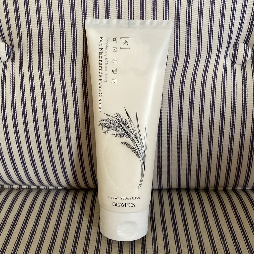NWT Glamfox Rice Niacinamide Foam Cleanser